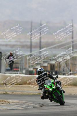 media/Mar-02-2025-Race Pace (Sun) [[8bec80ae00]]/12-Vested (Turn 2) 1111am/